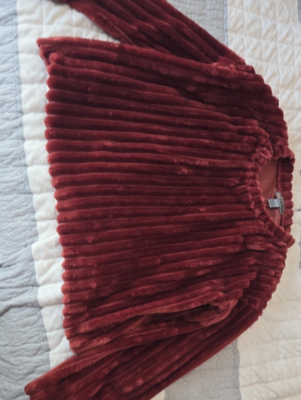 Women’s Ribbed Plush Crop Top in Deep Mauve